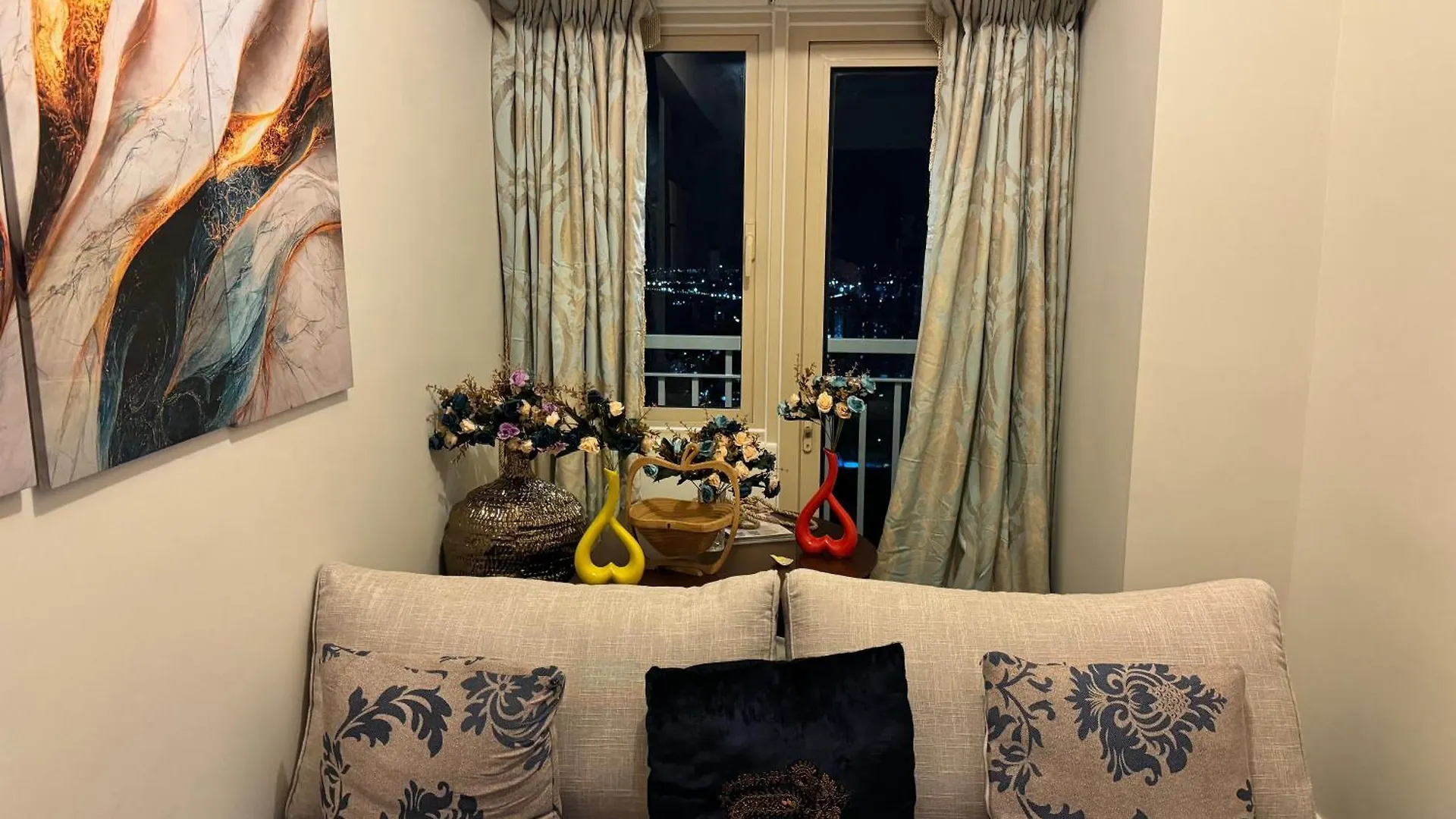 Beautiful 1Bed Condo Nr Airport, Moa, Makati, Bay Manila Apartment